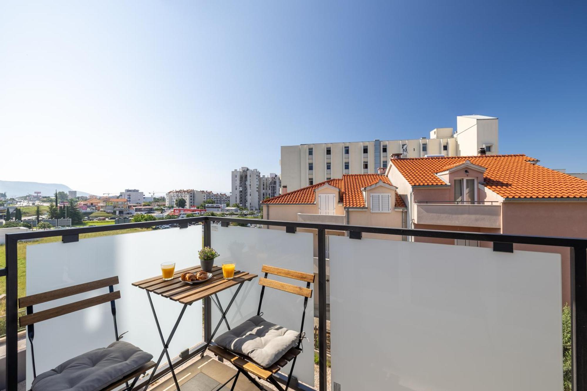 Cosy Apartment Terrano -Free Private Parking Split Exterior photo